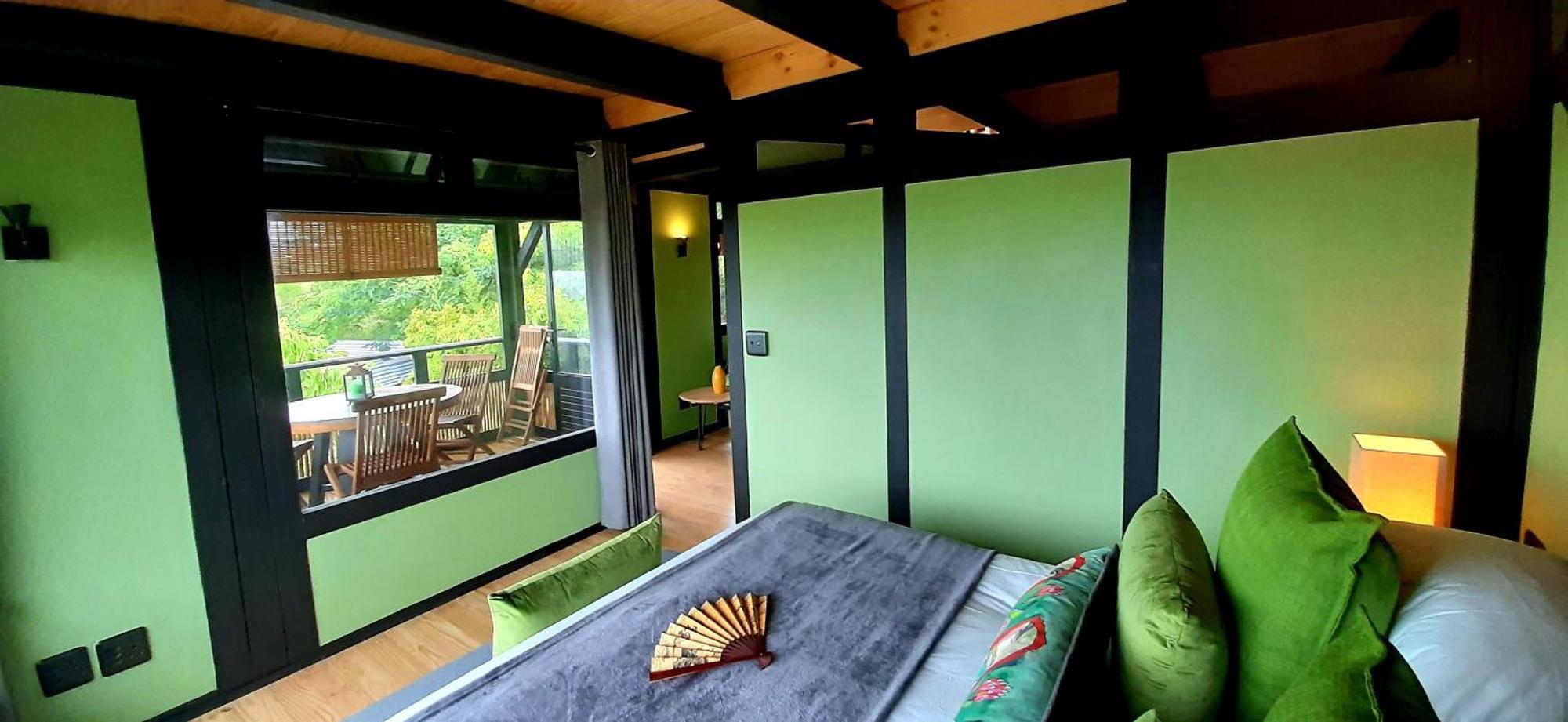 Paradise Private Zen Studios Книсна Номер фото