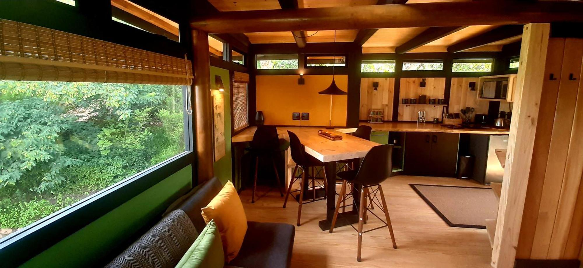 Paradise Private Zen Studios Книсна Номер фото